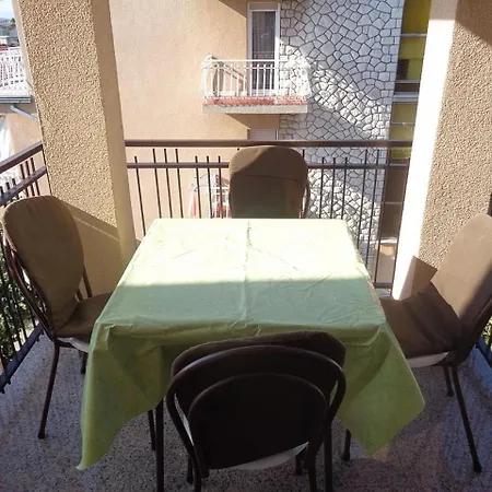 In 35853 Apartment